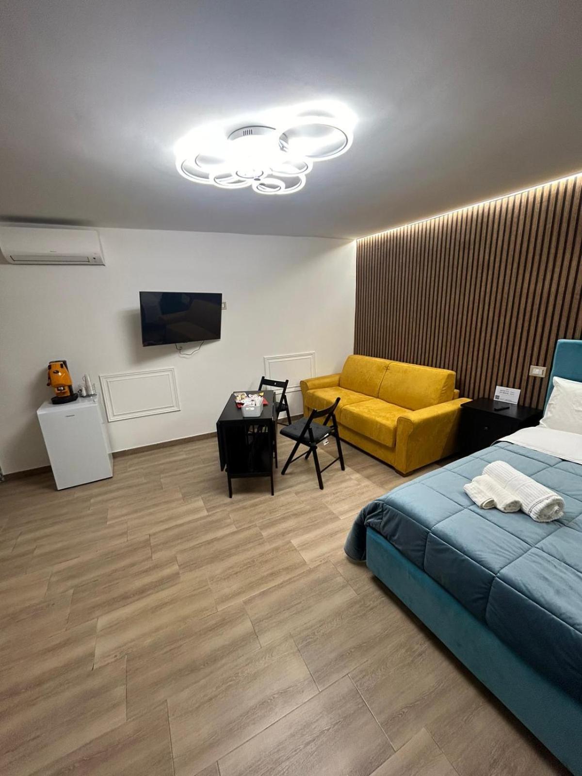 Apartamento Brother'S 50 Nápoles Exterior foto